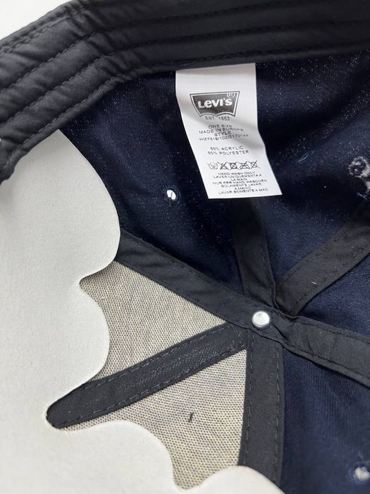 Кепка Levis синя чорна
