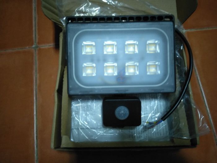 Projetor foco led com sensor 50W IP 65