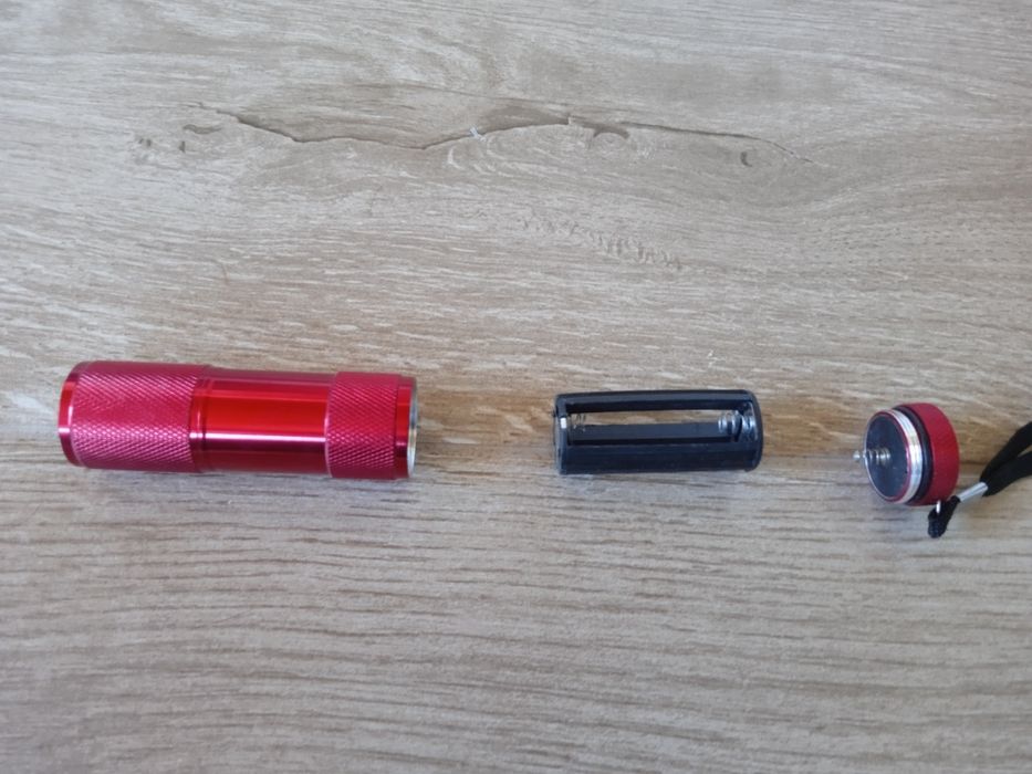 Lanterna  3 pilhas aaa