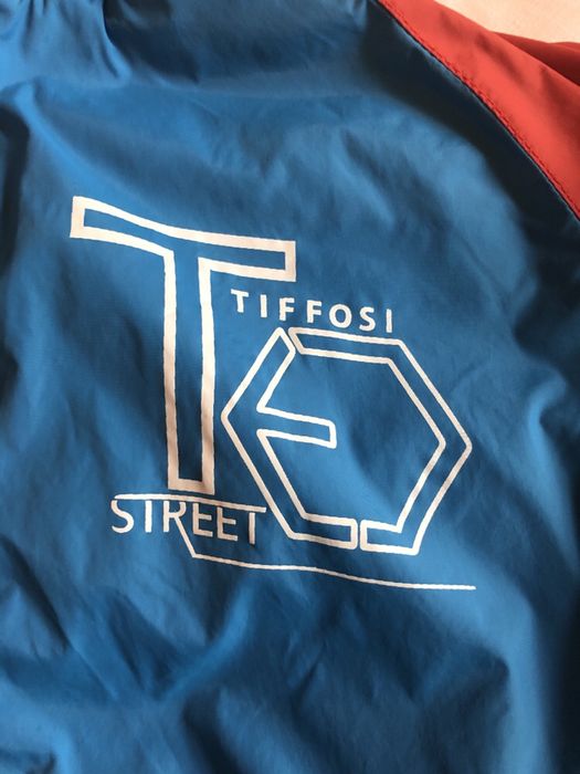 Blusão Tiffosi 14 anos. 2 faces: Impermeável e algodão.
