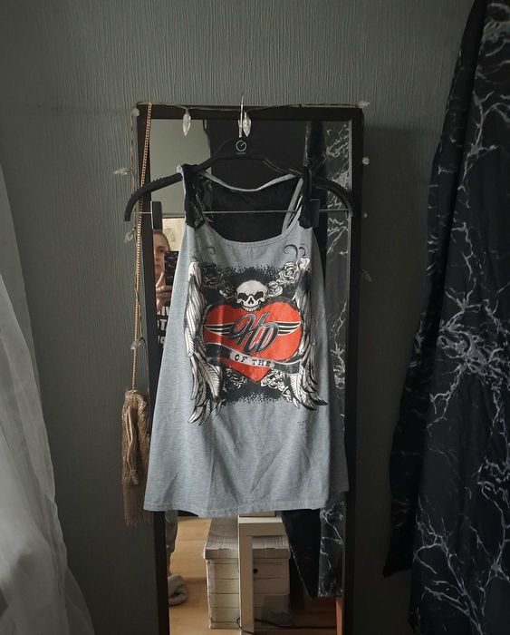 Koszulka z nadrukiem w rockowym stylu