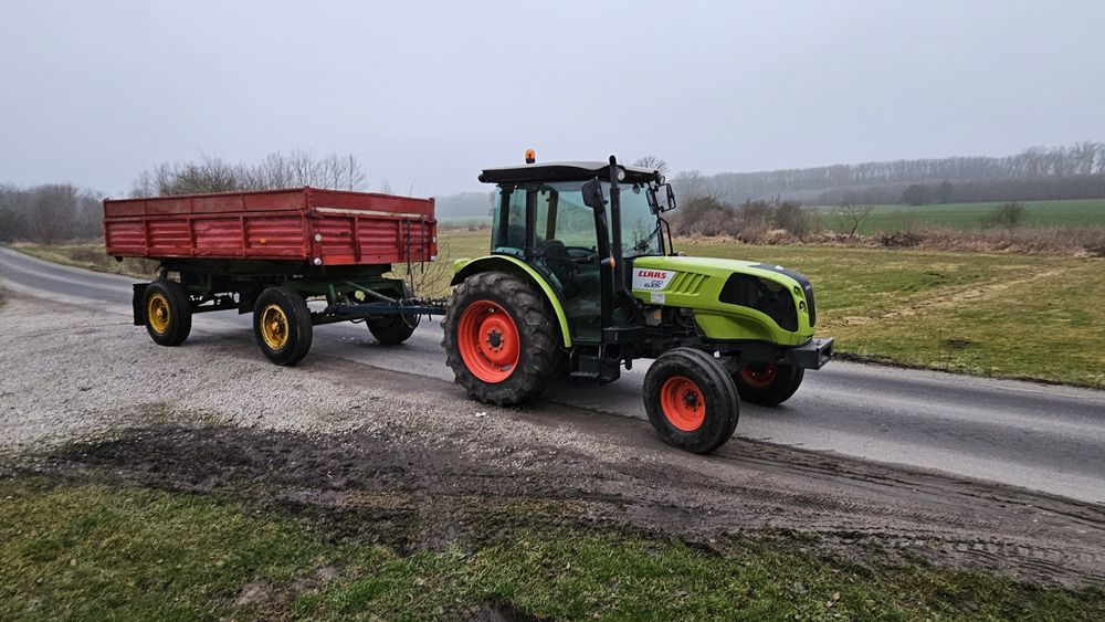 Przyczepa  d 55 . 6T rolnicza