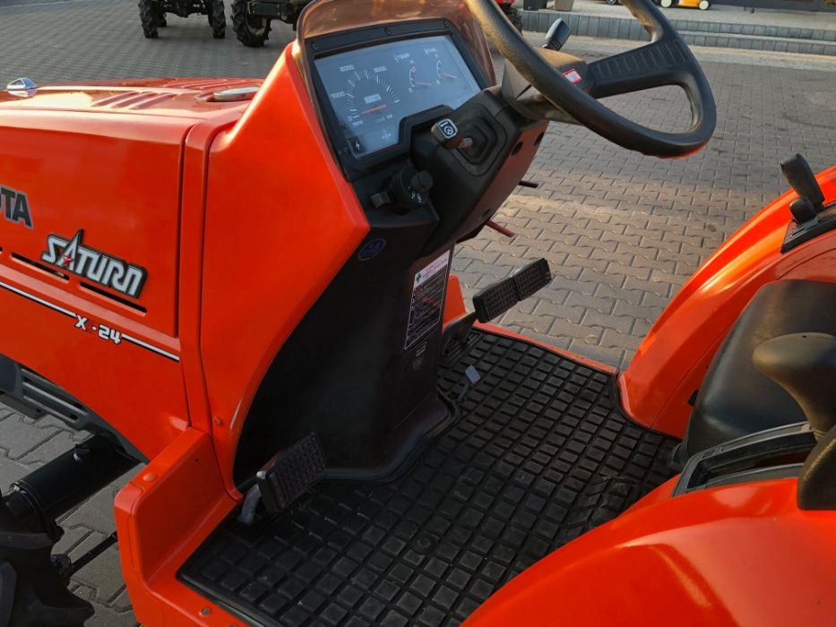 Traktor Kubota Saturn X24 , 4x4 moc 24KM sadowniczy, 4 cylindry, ładny
