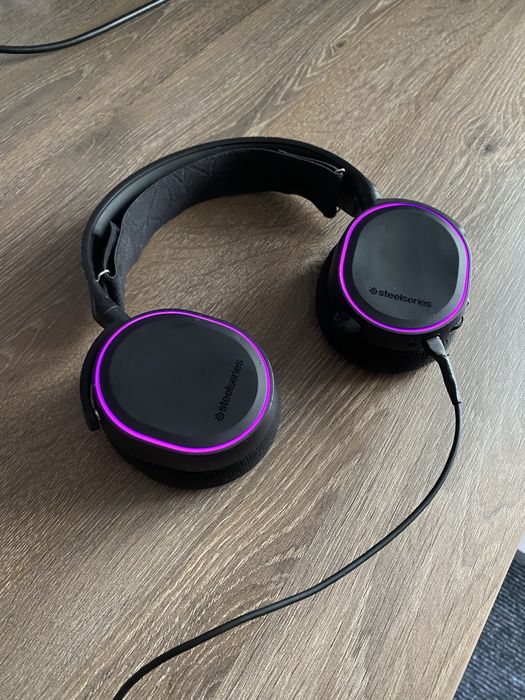 SLUCHAWKI SteelSeries arctis 5