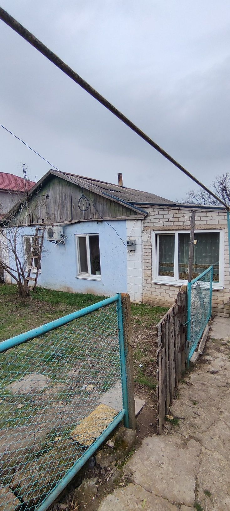 Продам дом в с. Мирное. Все удобства. 20 км от Одессы.