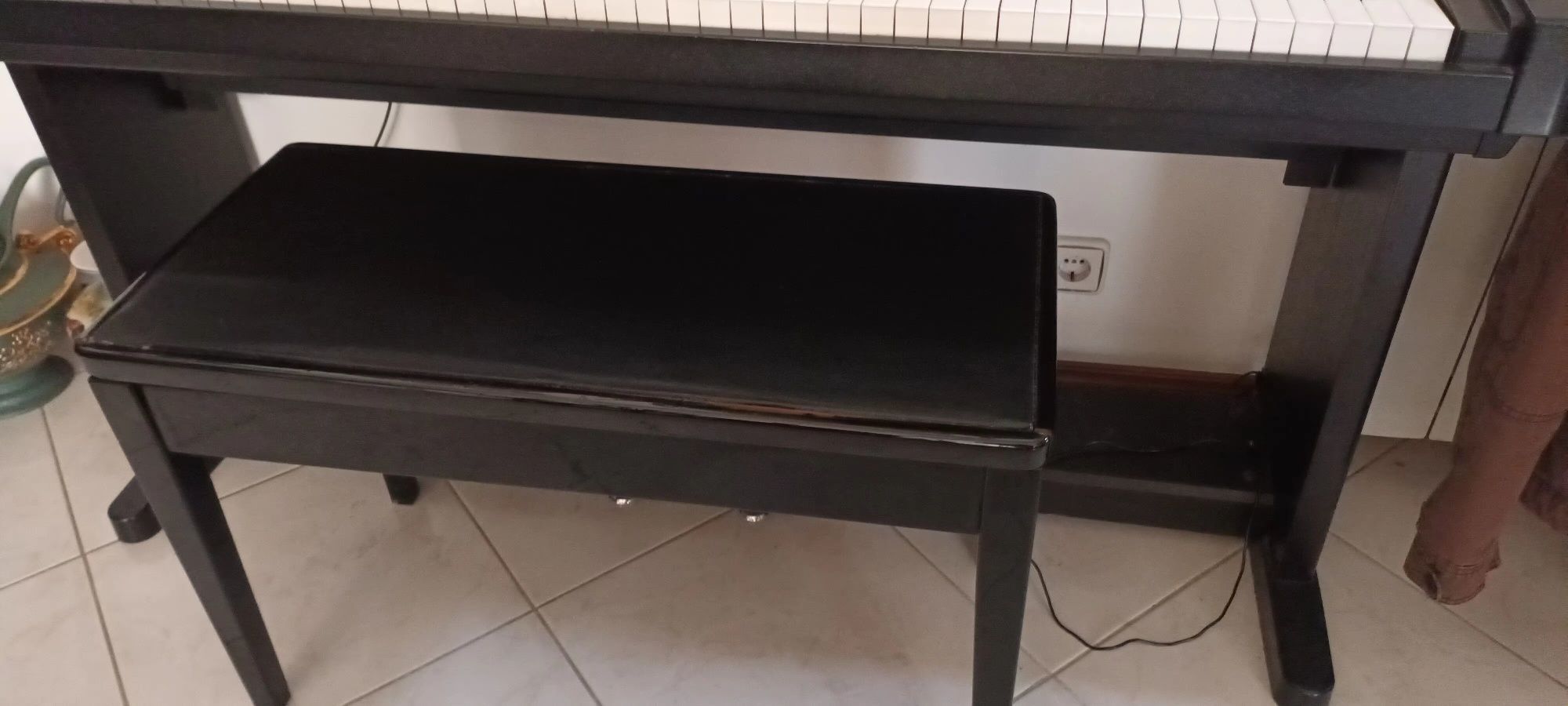 Vendo piano elétrico yamaha