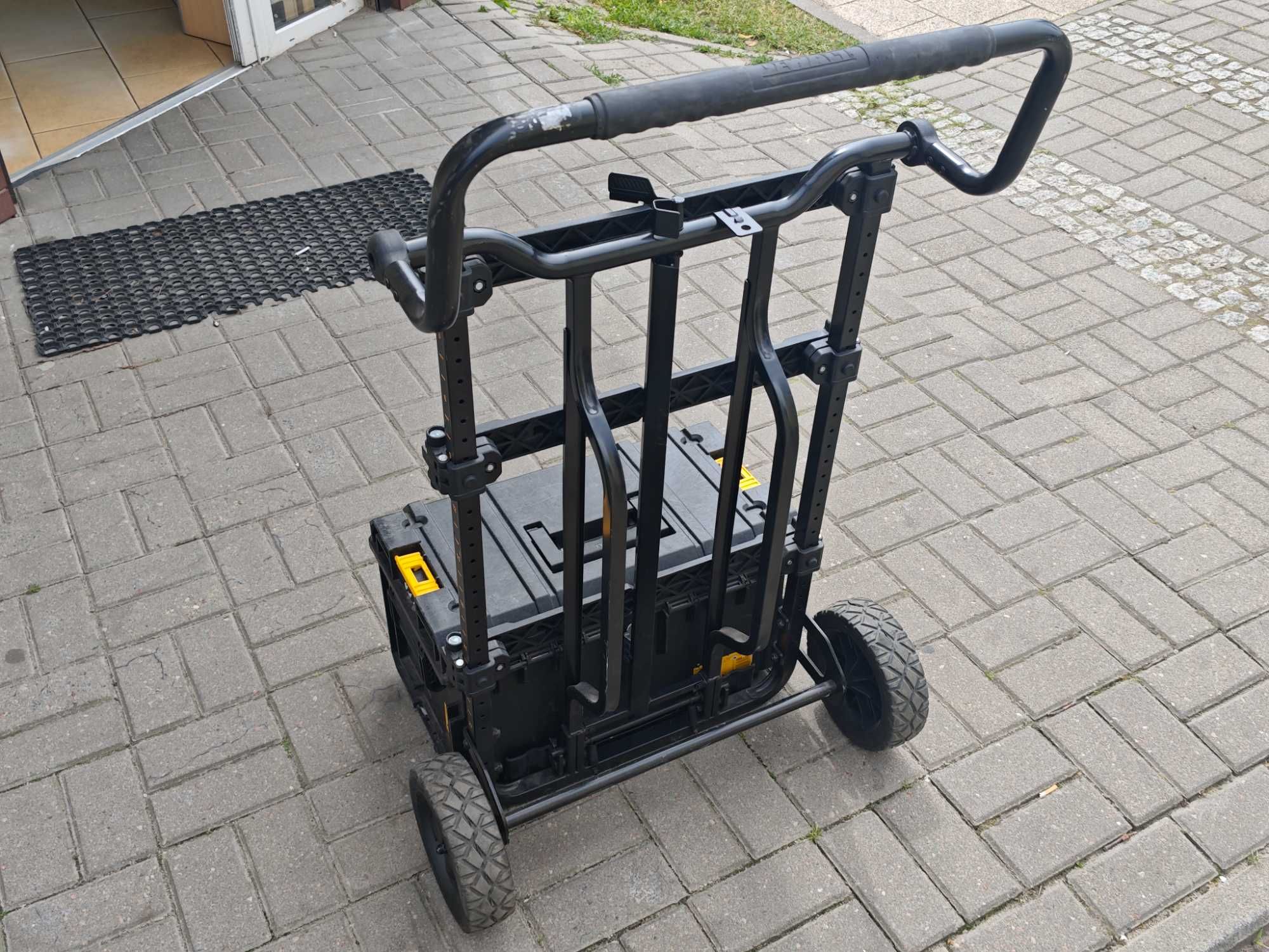 Wózek transportowy DEWALT ze skrzynią T-STAK