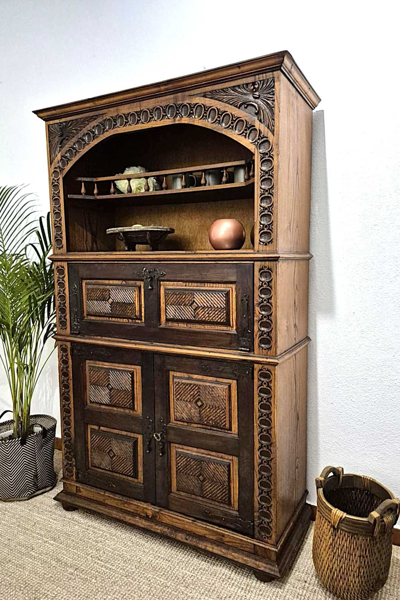 Movel / Louceiro / Rustico / Talha / Aparador / Bar / Vintage
