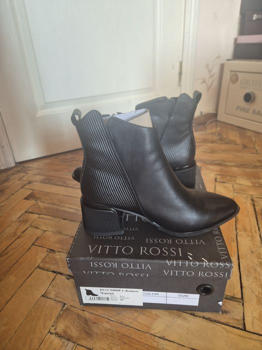 Черевики жіночі VITTO ROSSI розмір40