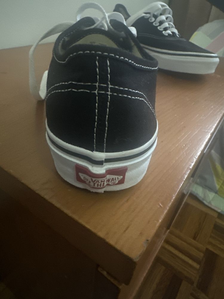 Vendo VANS , nunca foram usados