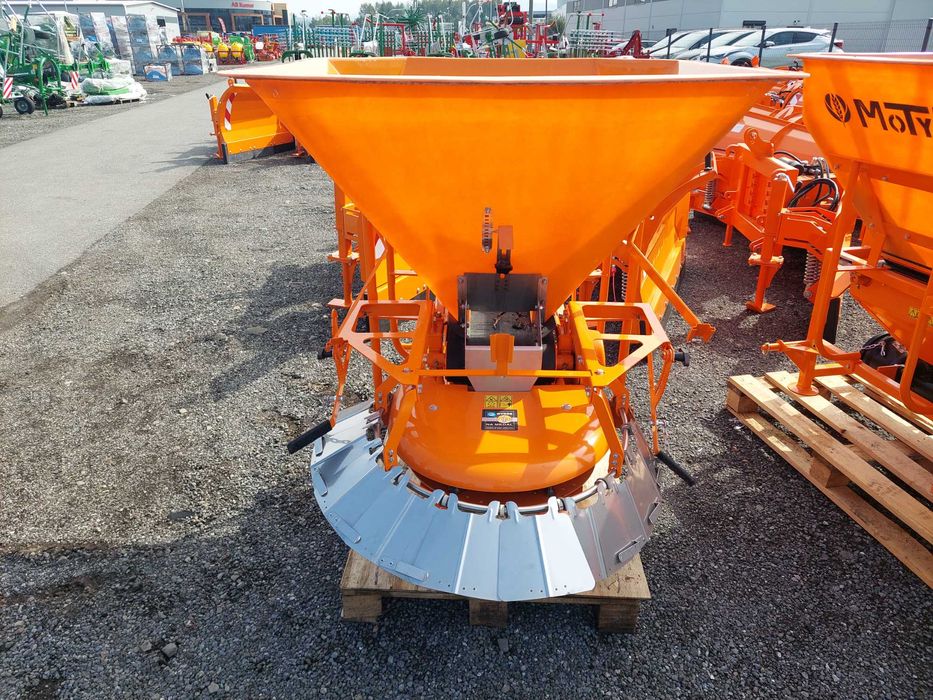 Piaskarko Solarka - Posypywarka Motyl 600 L - Przystawka Komunalna