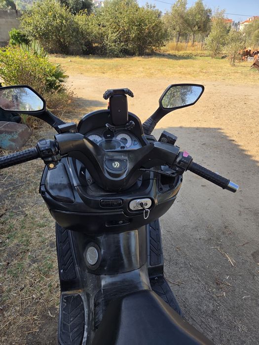 Moto sym 125 em ótimo estado.vendo por não ter condições de andar de m