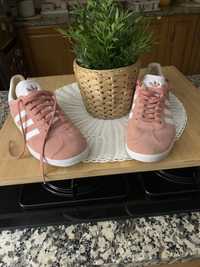 Tenis Gazela Rosa