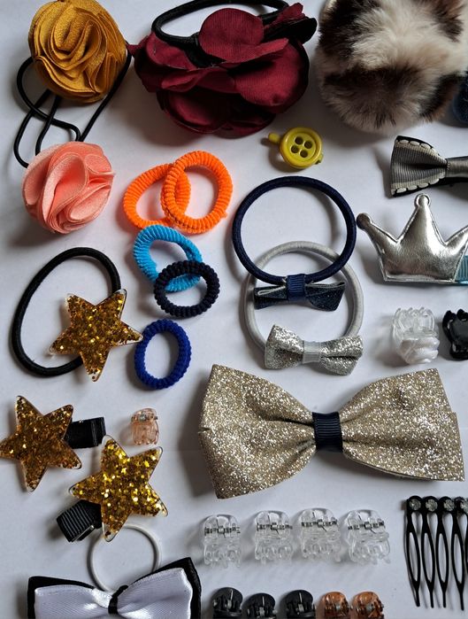 Duży zestaw spinek i gumek do włosów – mix kolorów i wzorów