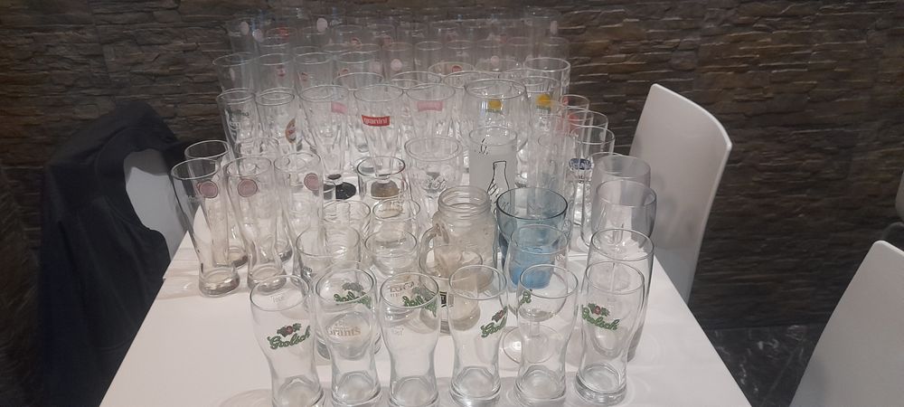 Conjunto de 94 copos e canecas