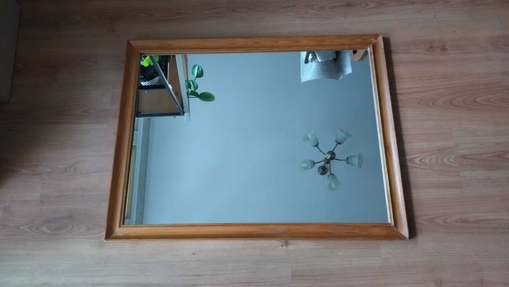 Dwie sztuki luster z sosnową ramką 68x88cm lub 48x87cm