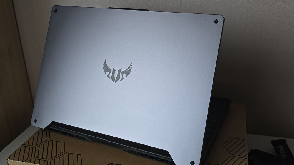 Laptop ASUS TUF A15 Ryzen 5 RAM 32 GB / M2 512 + SSD 1 TB / GTX 1650