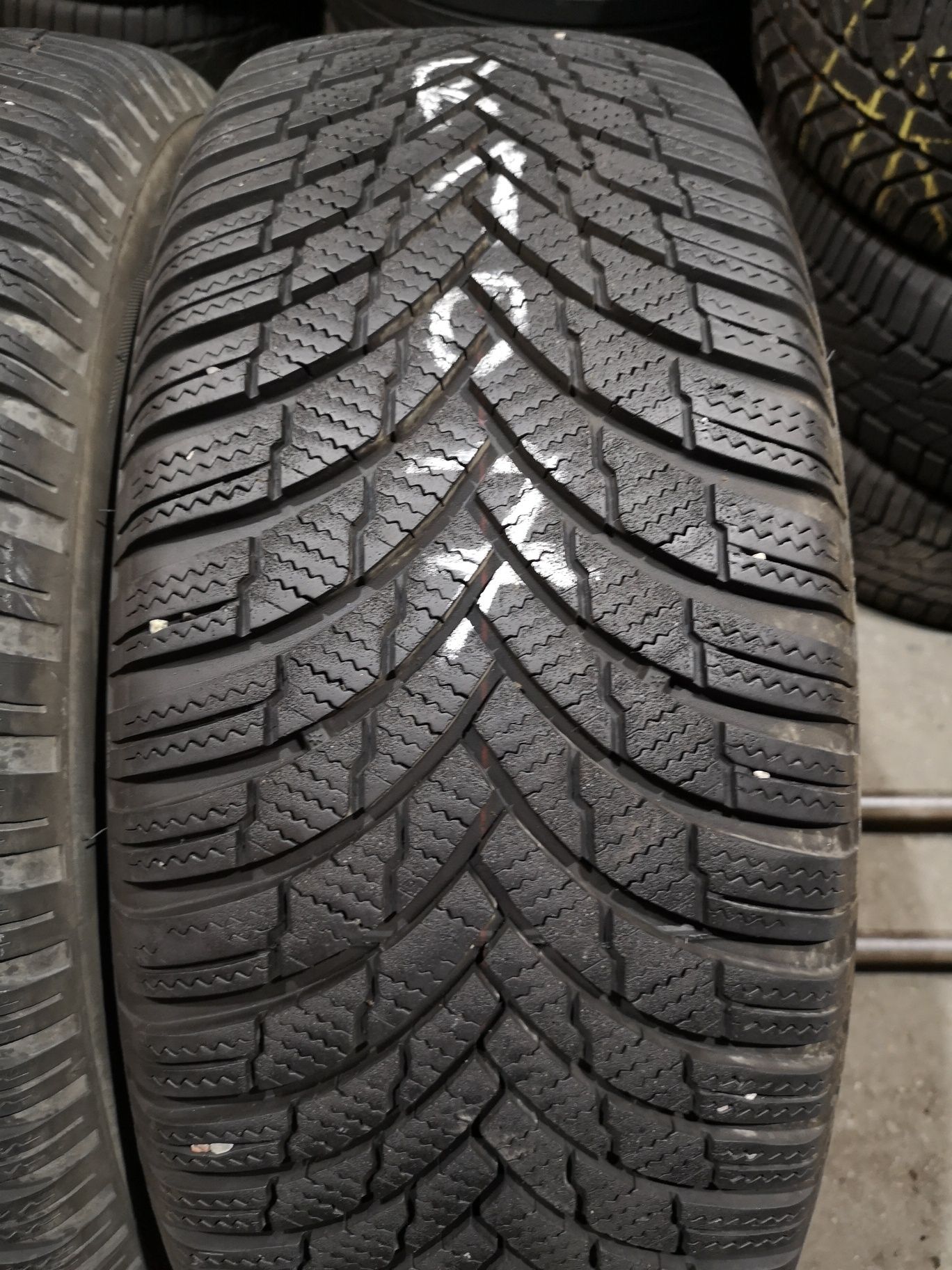 Opony zimowe 215/60/16 Firestone 2szt 7,2mm 2020r