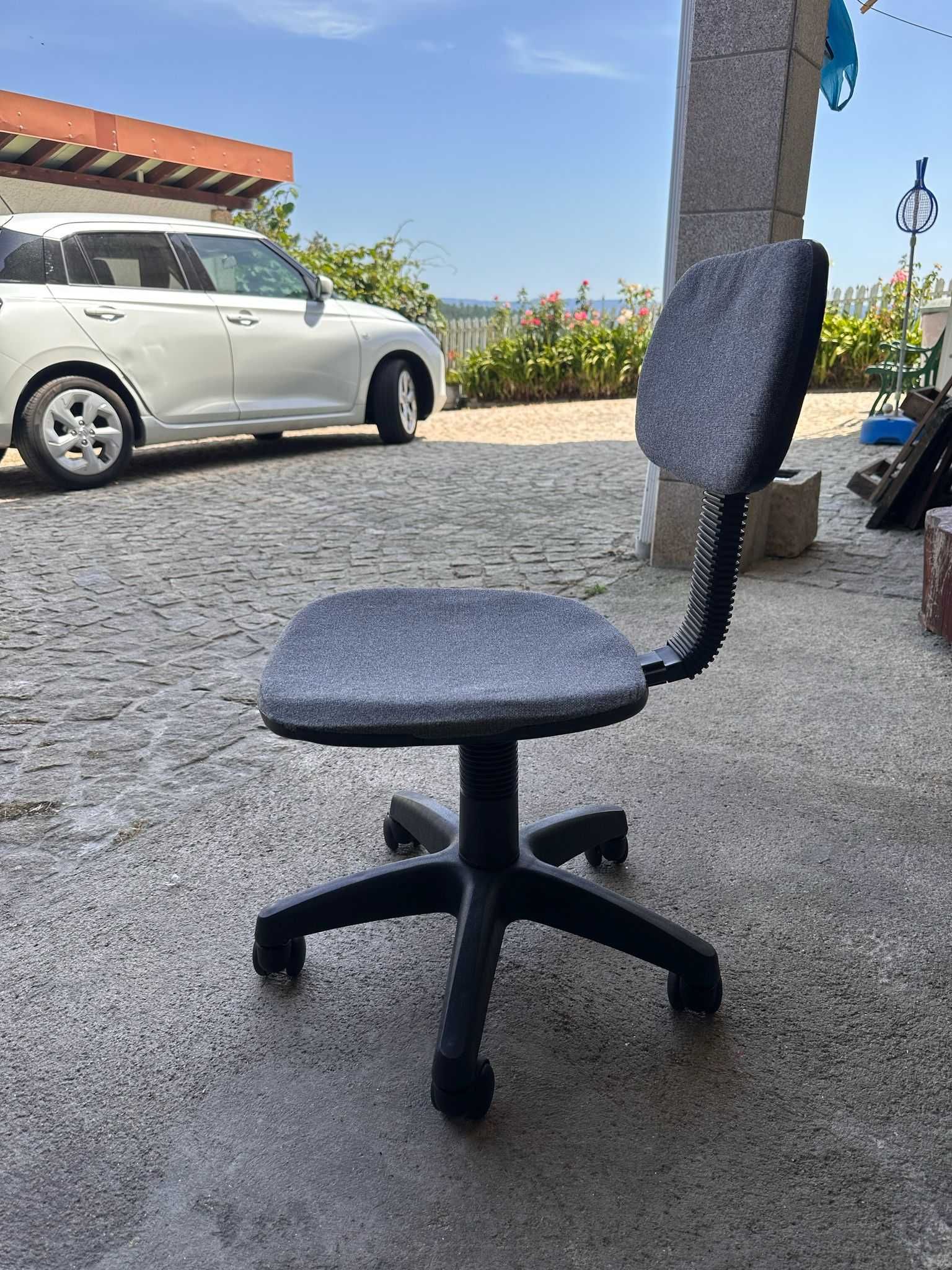 Kit de Estudo Completo p/ Dois Miúdos – Levantamento em Viseu