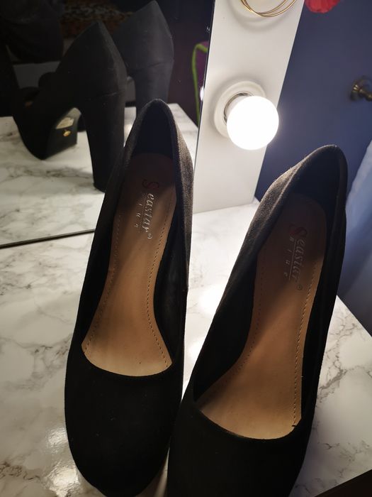 Sprzedam buty na słupku i platformie