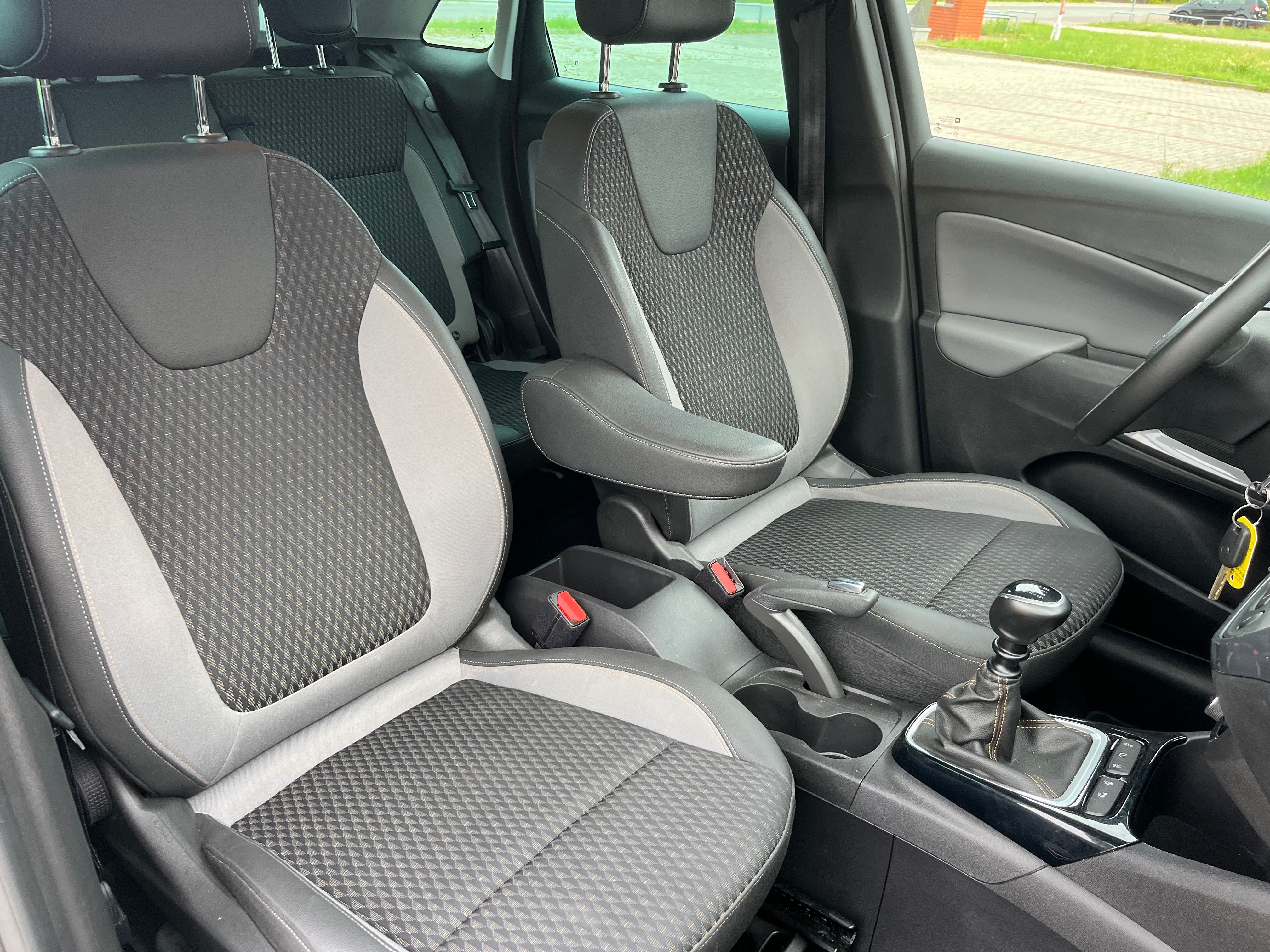 Opel Crossland x  grudzień 2020