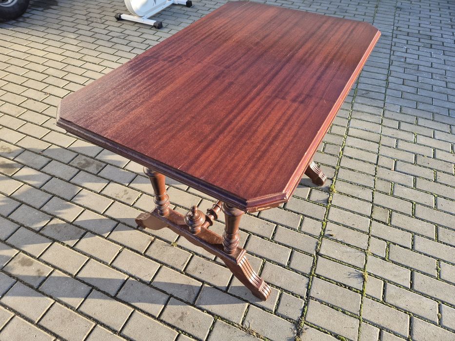 Stylowy stół TRANSPORT