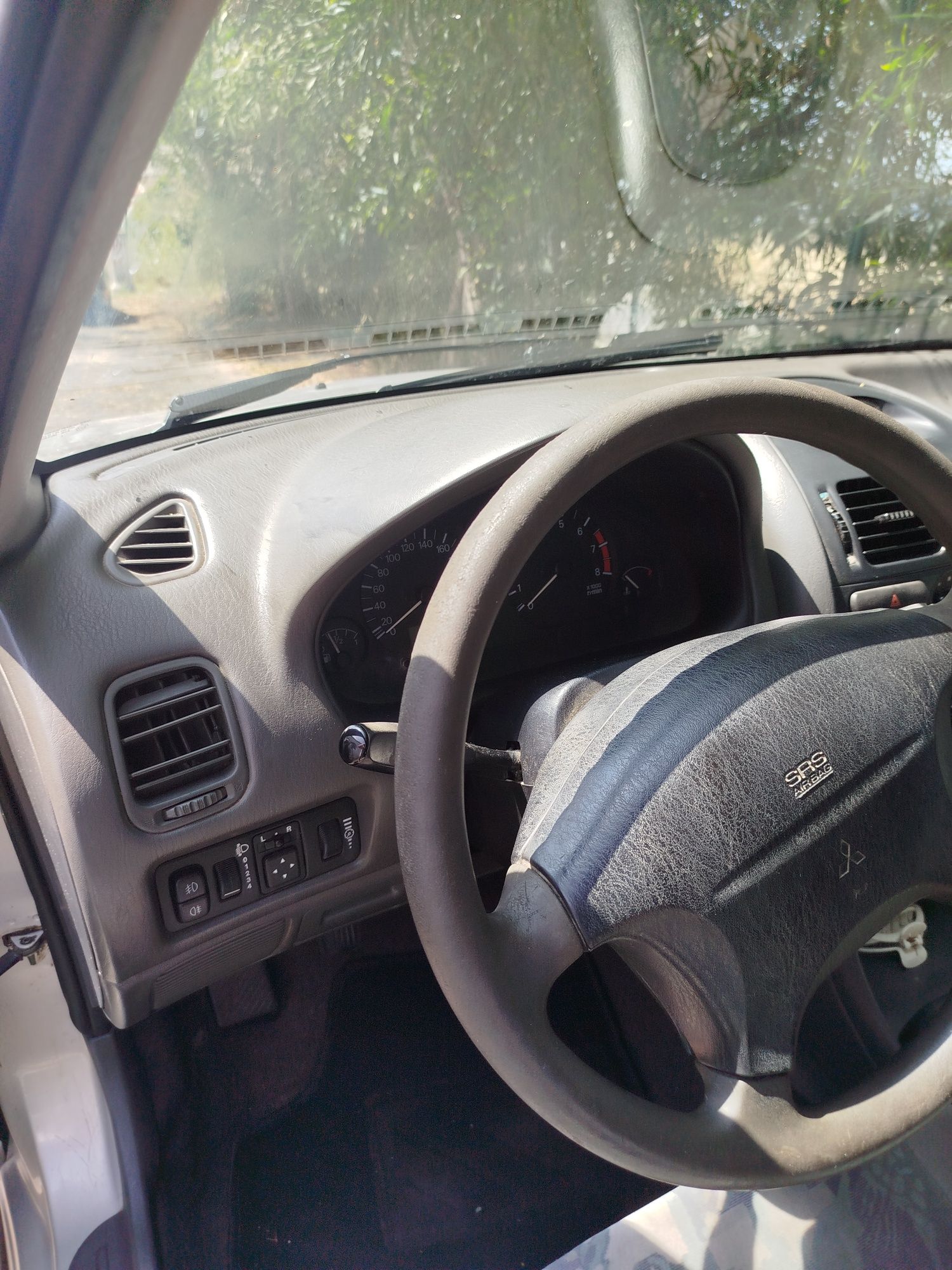 Mitsubishi completo