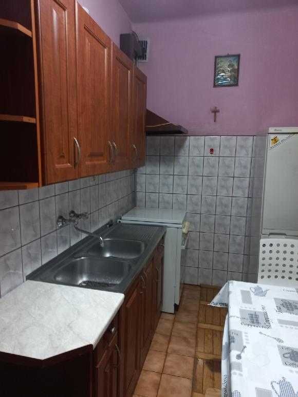 Wynajmę mieszkanie Pustków Osiedle 2 pokoje 50 m parter