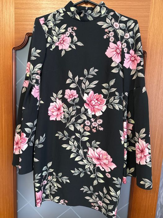 Guess плаття S EUR36