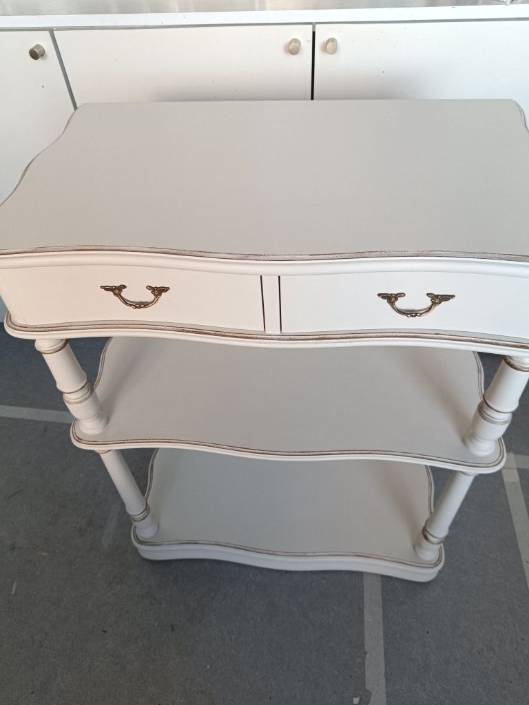 Mesa com rodinhas