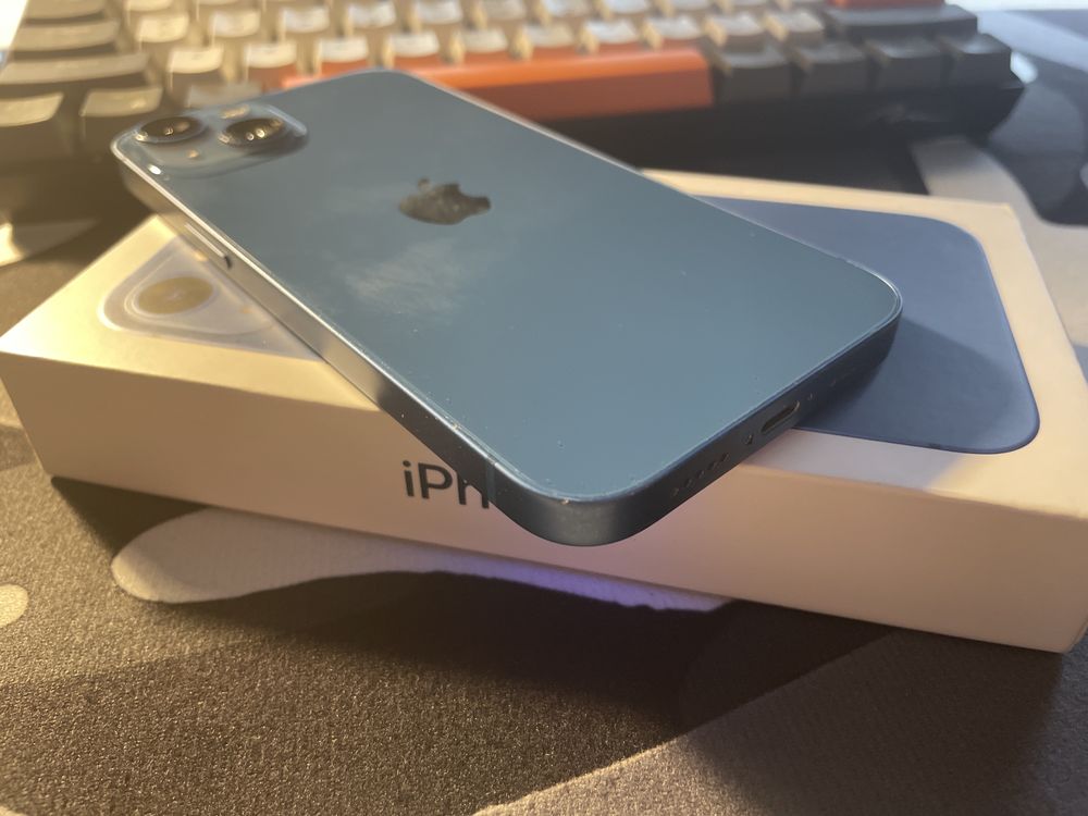 IPhone 13 Blue 128gb