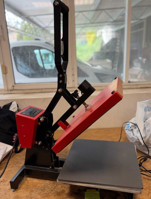 Prensa de Estampagem Semi-Automática Clam MICROTEC UHP 38 X 38