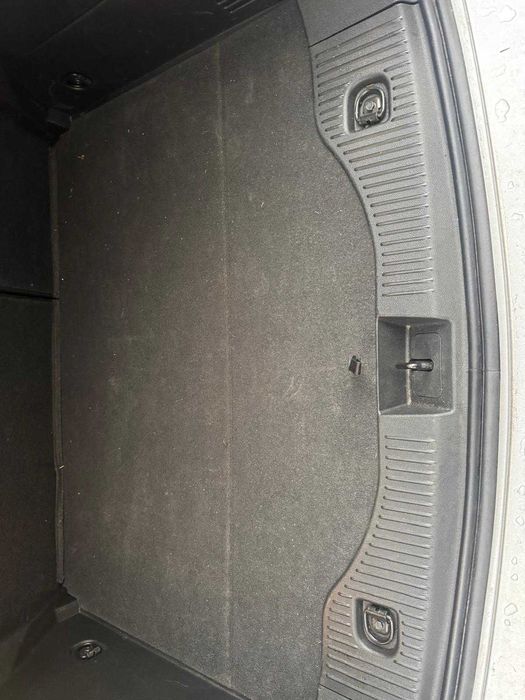 Bagażnik - wnętrze  Opel Mokka X komplet tan idealny