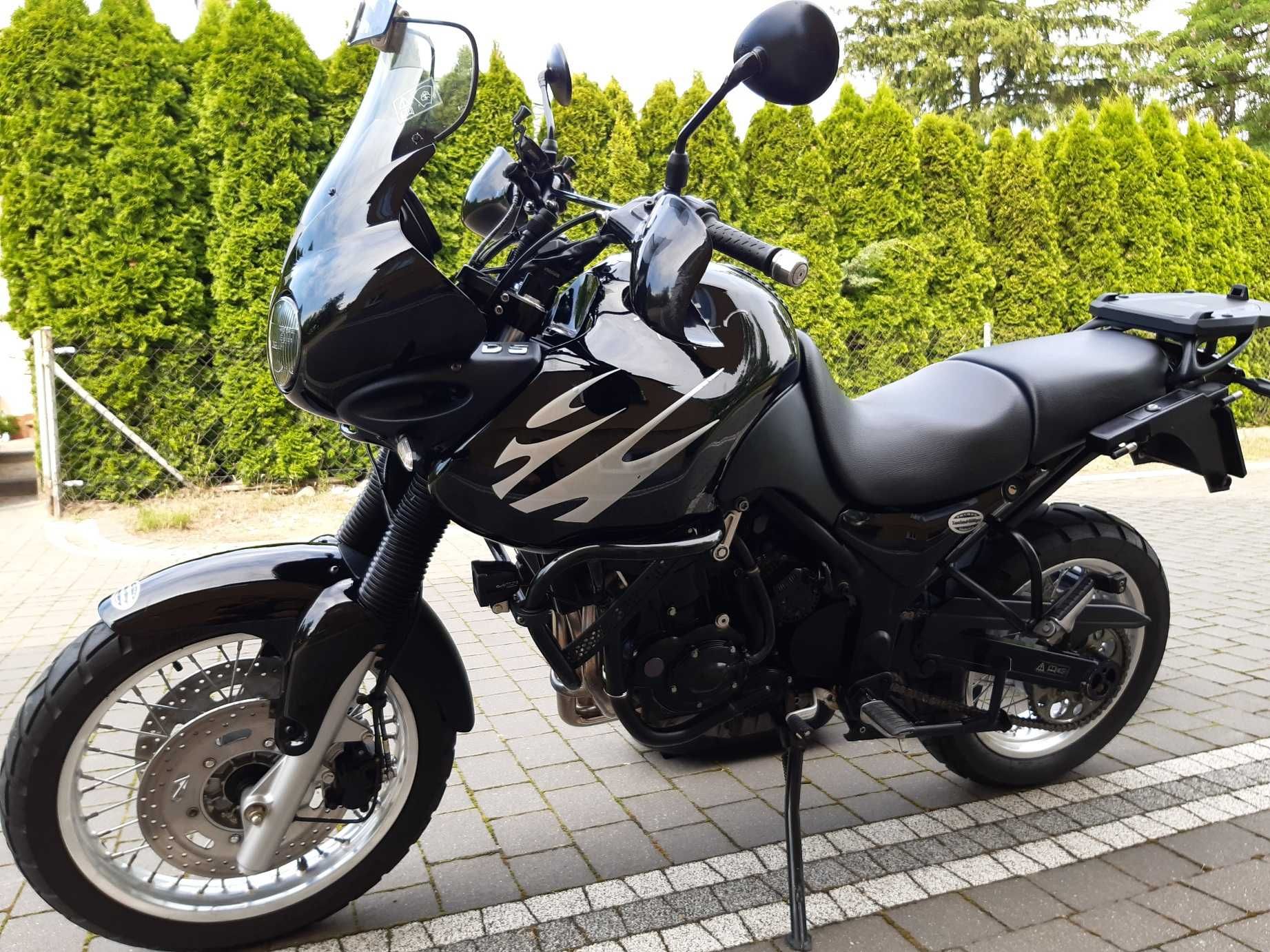 Triumph Tiger 885i, turystyk, bezwypadkowy,  doposażony, stan wzorowy