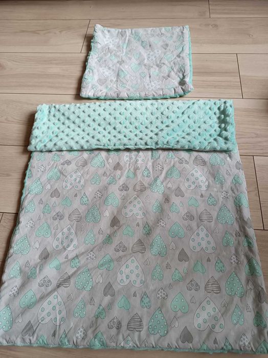 Zestaw pościeli dla niemowlaka kołderka do wózka becik miętowy minky