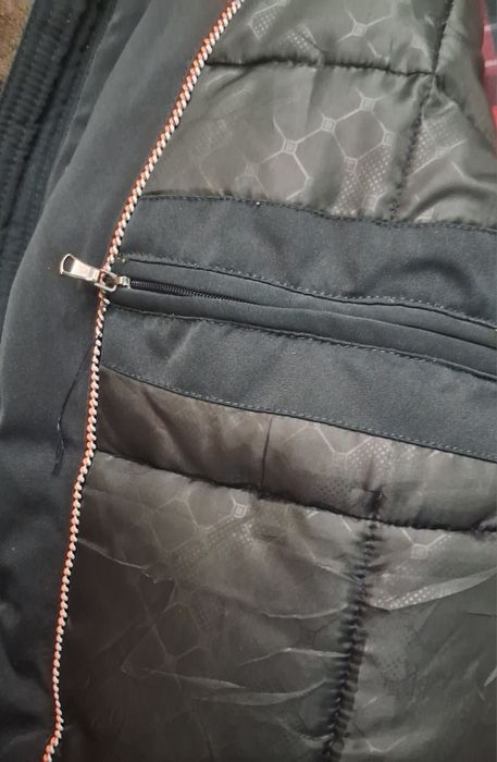 Продам  зимнюю мужскую курточку, р.56