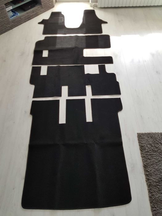 Dywaniki Welurowe VW VOLKSWAGEN T5 CARAVELLE Rok 03-15 Dopasowane