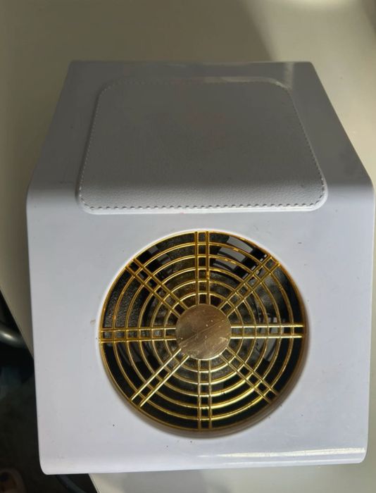 Aspirador de pó das unhas