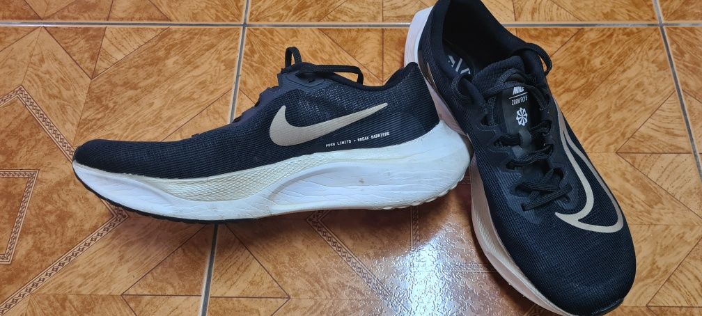 Sapatilhas Nike ZoomFly 5