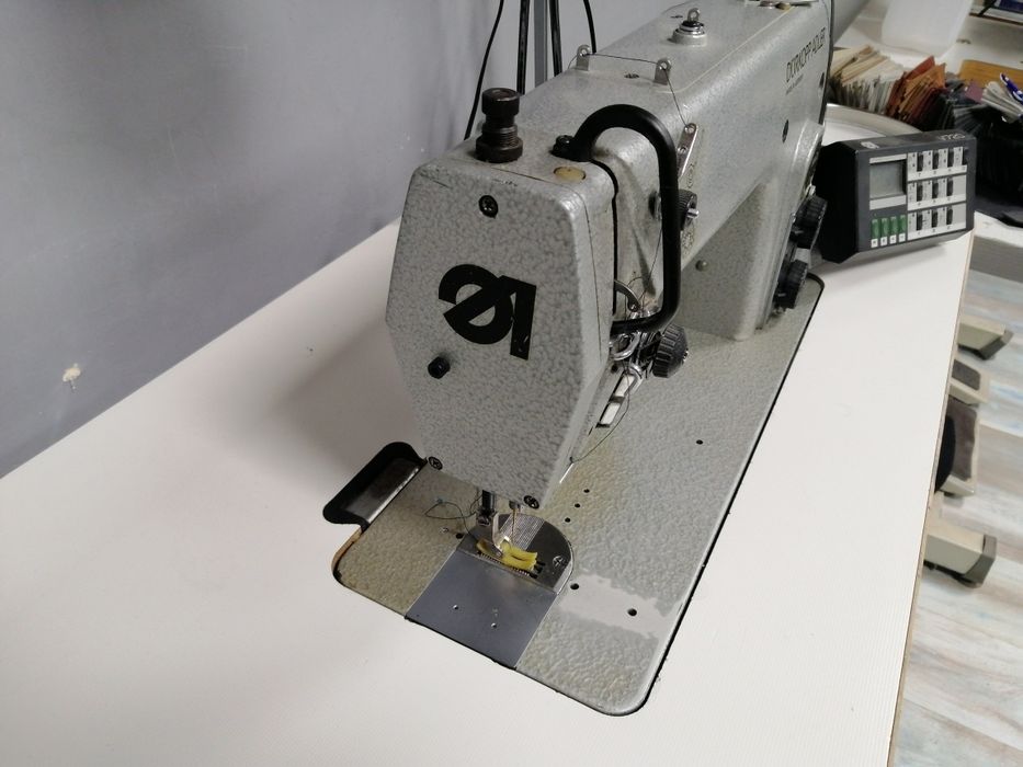 Швейная машина durkopp adler 272