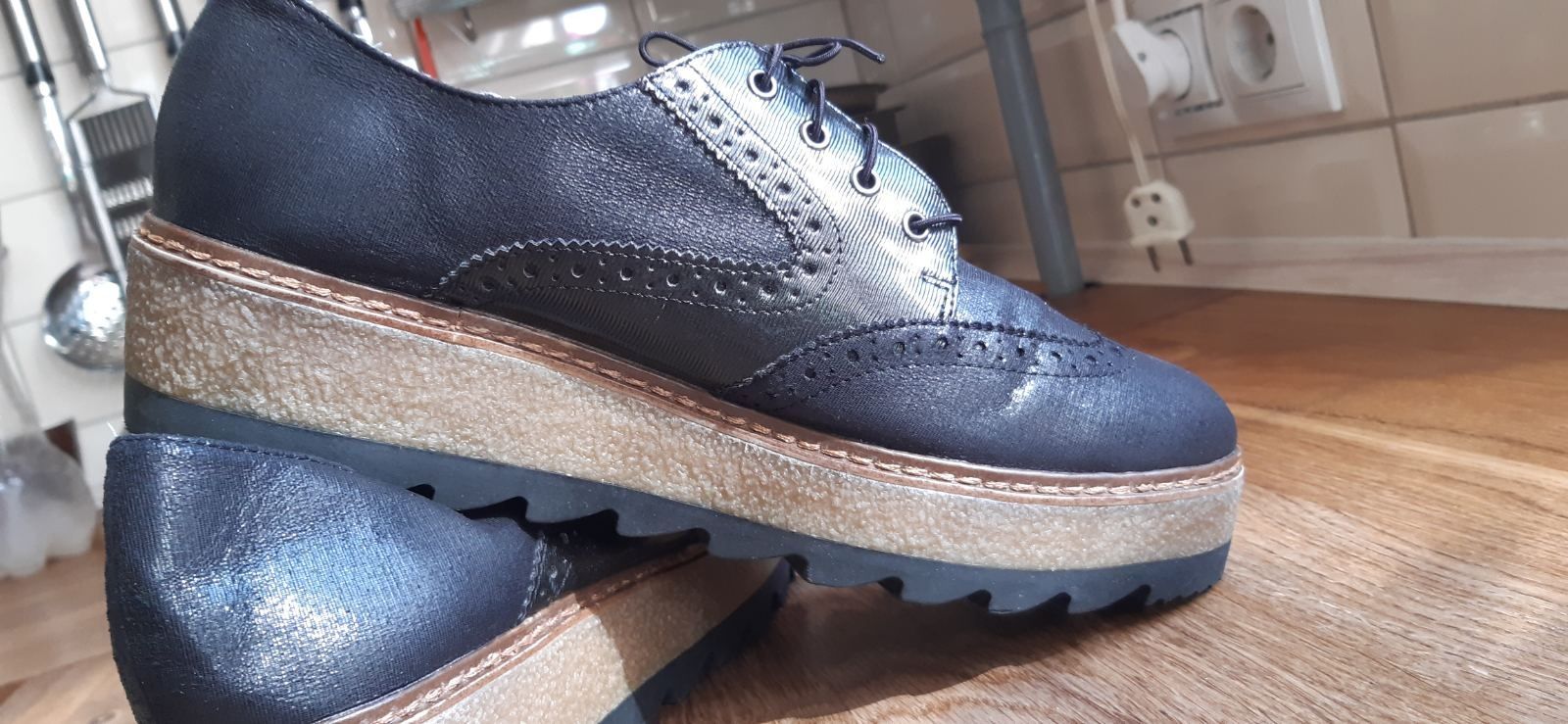 Продам женские туфли Tamaris
Немецкого производителя Р-40