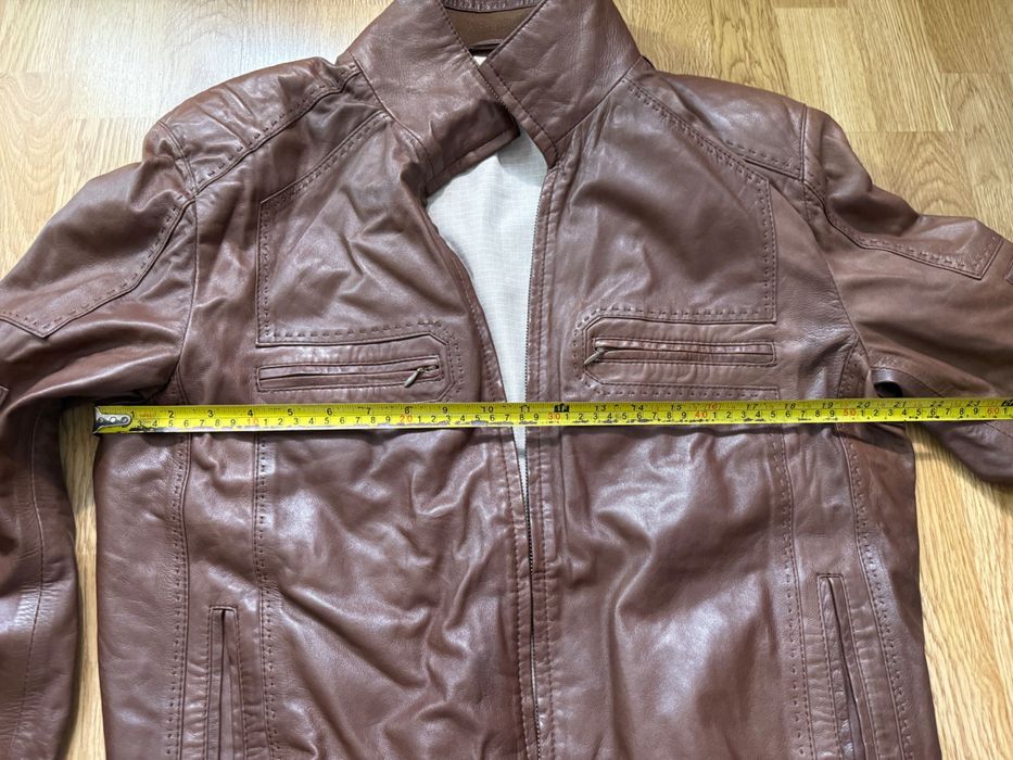 Натуральна шкіряна чоловіча куртка з сатиновим підкладом