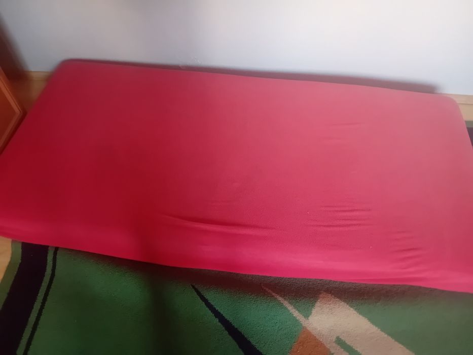 materac do spania zadbany