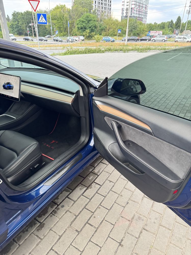 Tesla model 3 performance 2022