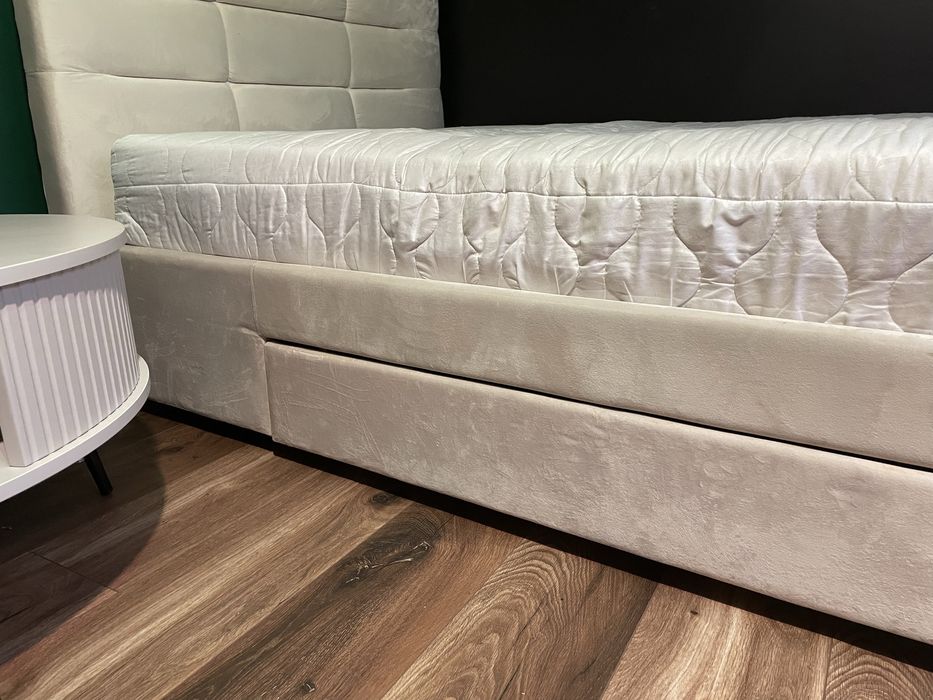 Sprzedam lozko sypialniane !!