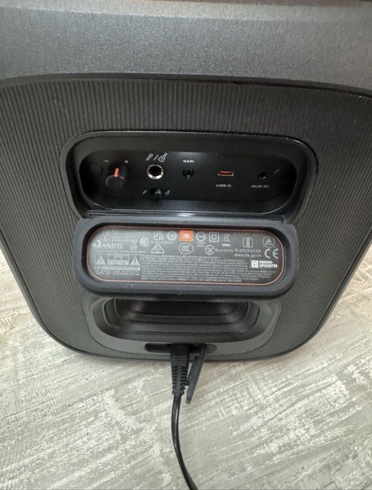 JBL PartyBox Encore Essential 2