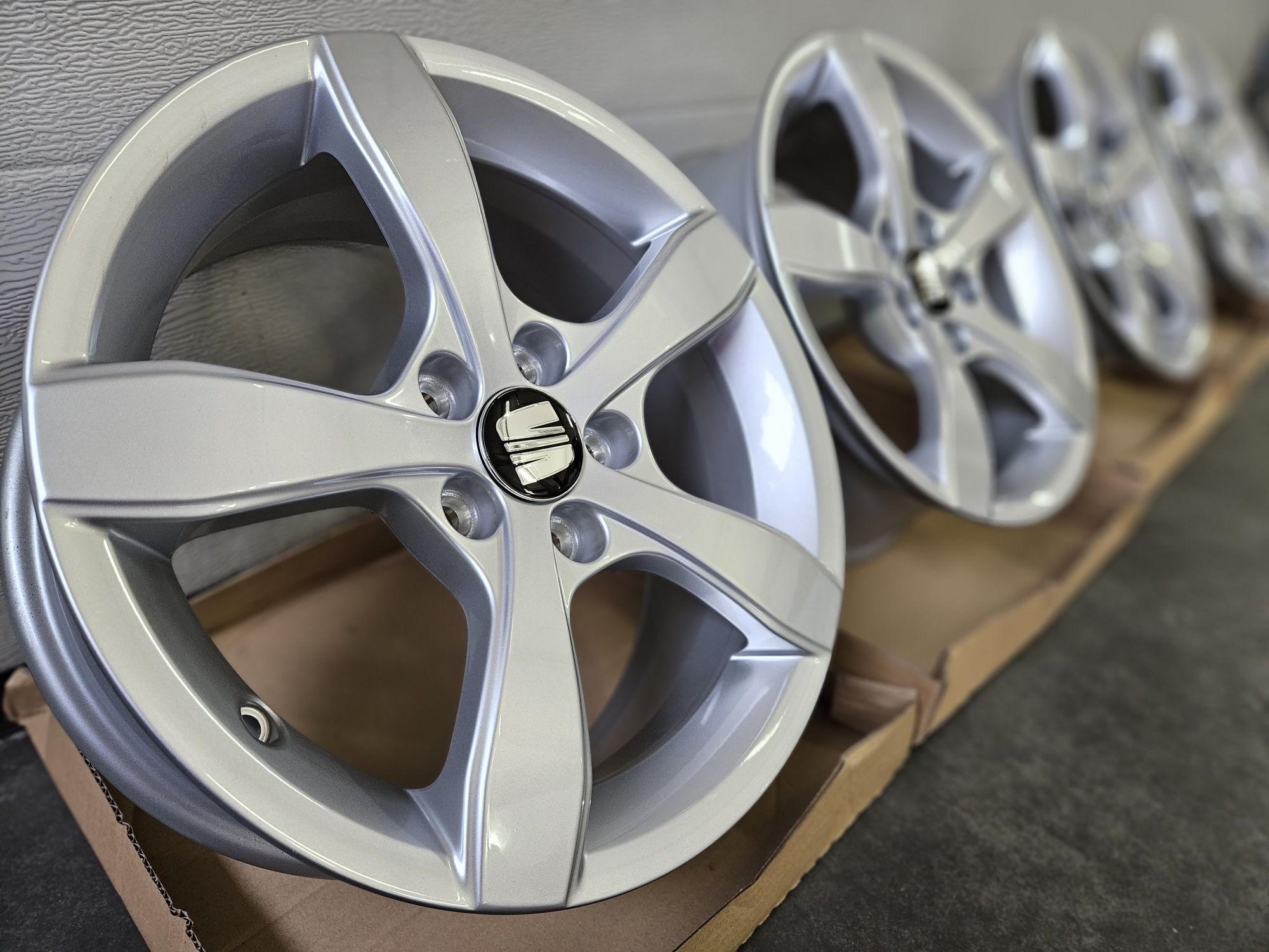 Seat 15 " Felgi 5x100 Nowe Ibiza Toledo Leon Alufelgi