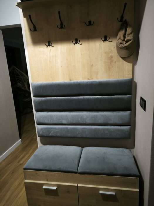 Zestaw mebli do przedpokoju/ garderoba