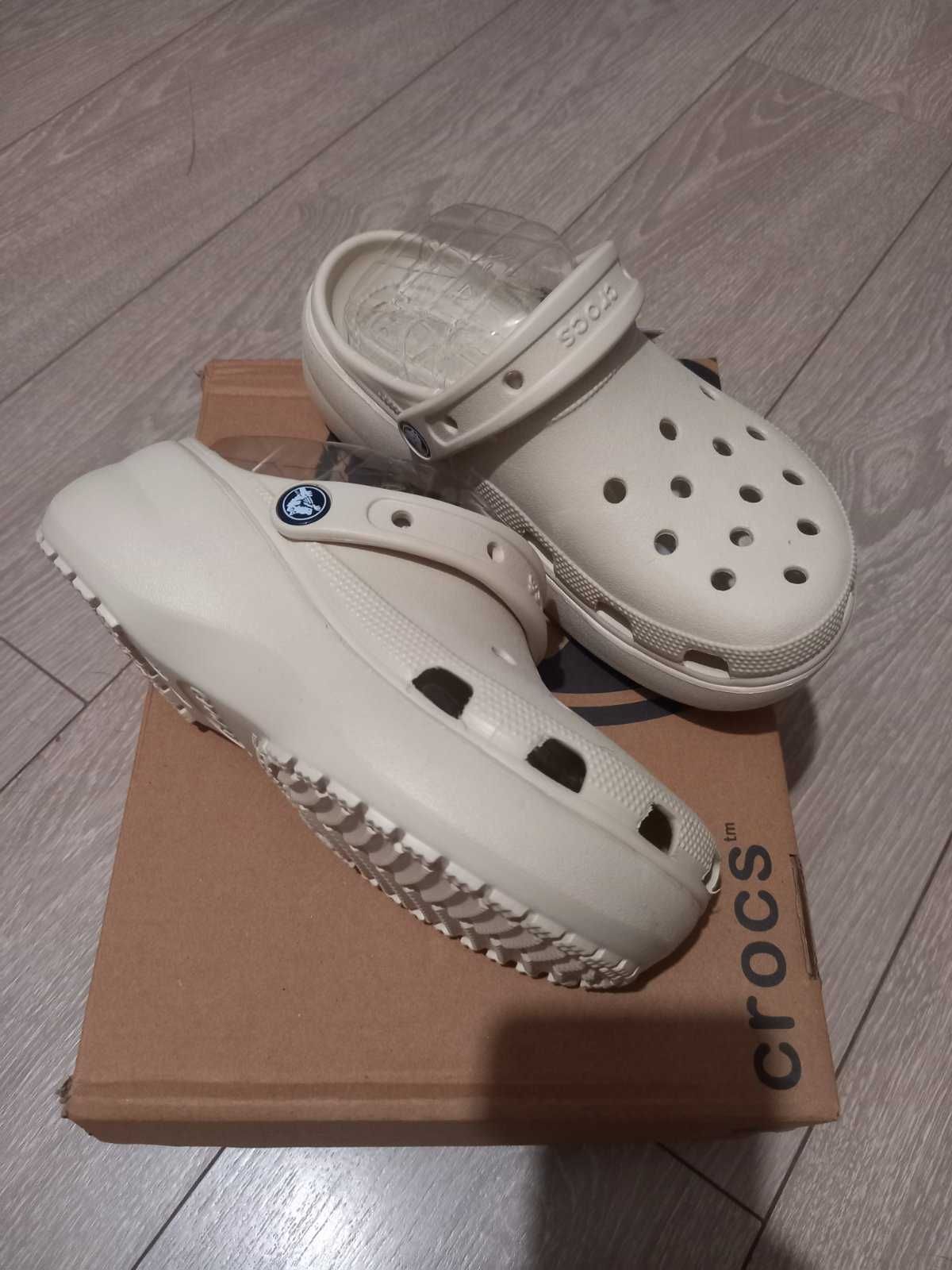 Жіночі крокси Crocs Classic Platform Clog W 206750