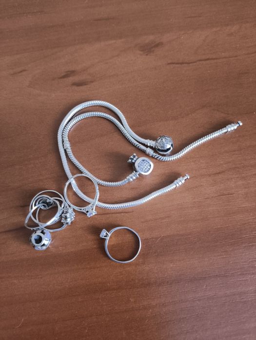Пропоную лот зі срібла. Пандора.
